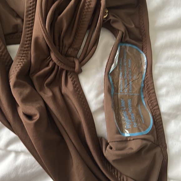 Juicy Couture Women’s Bathing Suit - Picture 7 of 8